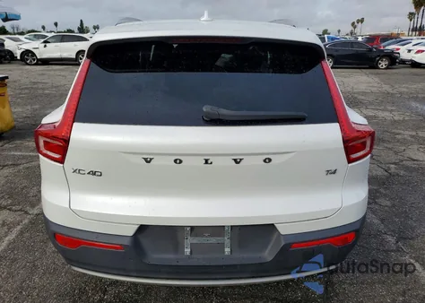 2022 Volvo Xc40 T4 Momentum из США, поврежденный, VIN YV4AC2HKXN2773743